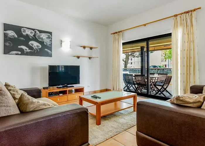 Wonderful Flat W/ Big Patio By Lovelystay Lagos