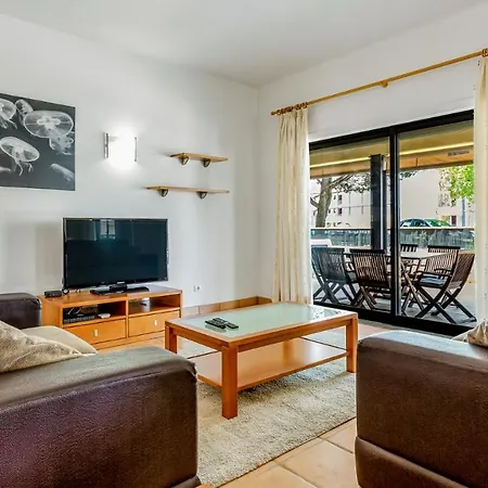 Wonderful Flat With Big Patio & Pool By Lovelystay Лагуш