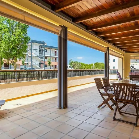 Wonderful Flat W/ Big Patio By Lovelystay * Lagos