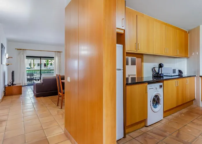 Apartment Wonderful Flat W/ Big Patio By Lovelystay *