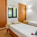 Wonderful Flat W/ Big Patio By Lovelystay